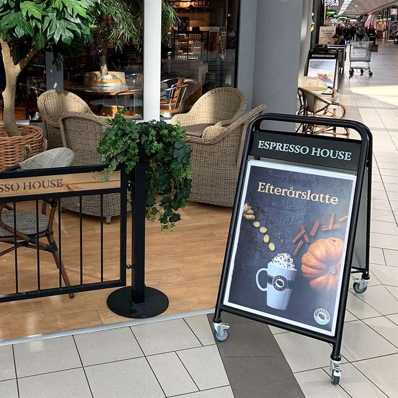 Kundenstopper Stahlrohr Deluxe mit Logoschild, mit Rollen, Outdoor