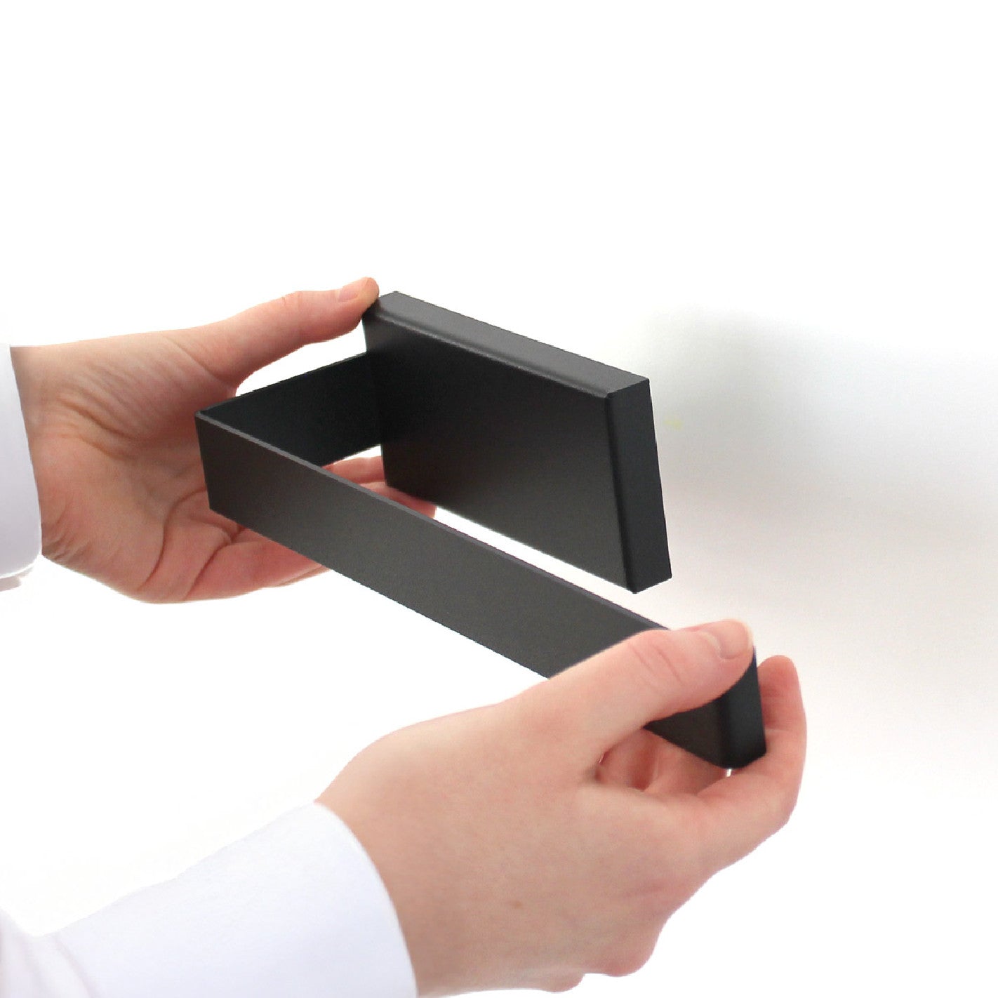 KalaMitica® Atlas – Magnetischer Rollenhalter aus Stahl