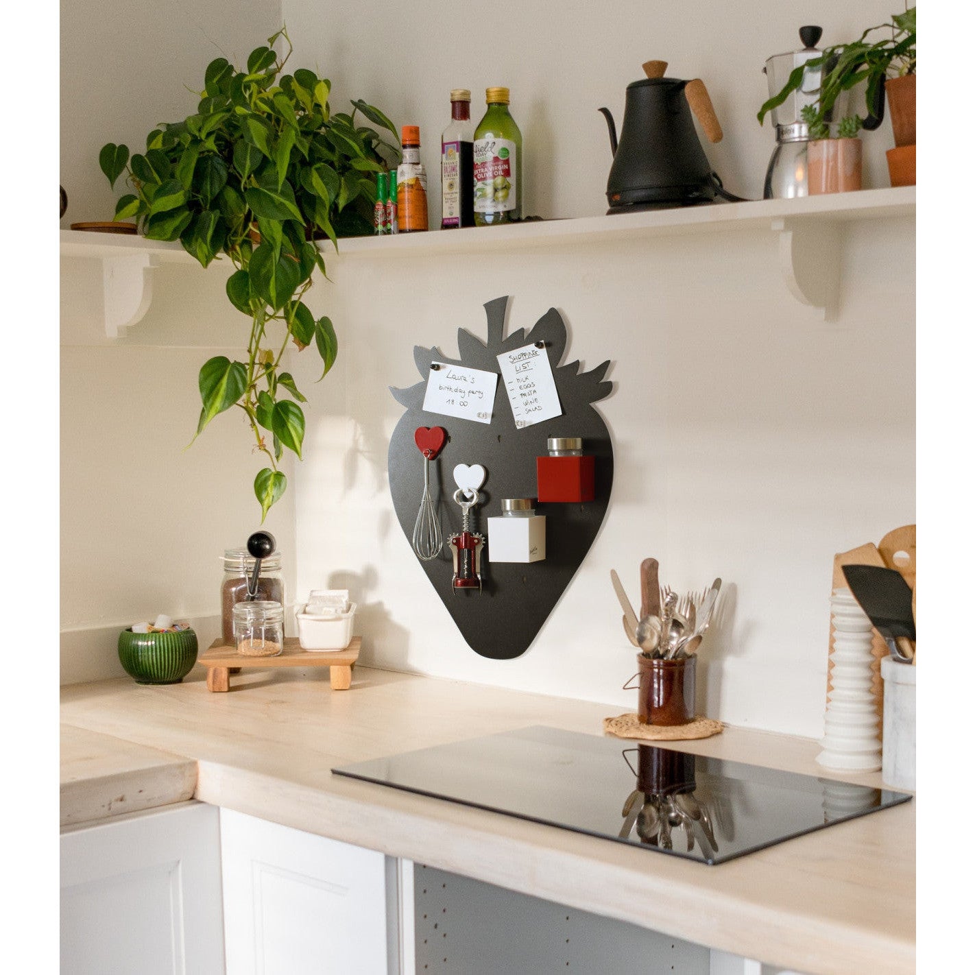 KalaMitica® Magnetische Kreidetafel "Erdbeere", 38x56cm, Schwarz/Anthrazit