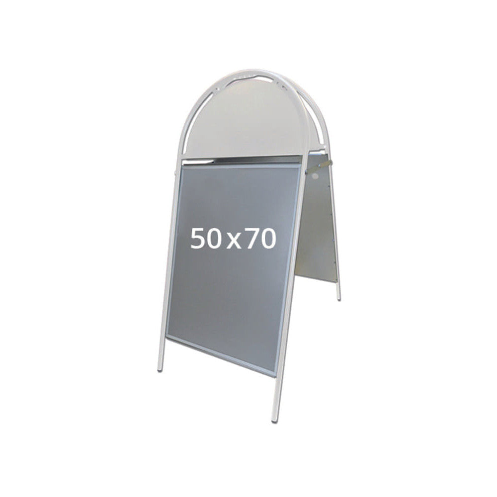 Kundenstopper aus Stahl mit Logoschild im Format B2 und weissem Stahlrohr