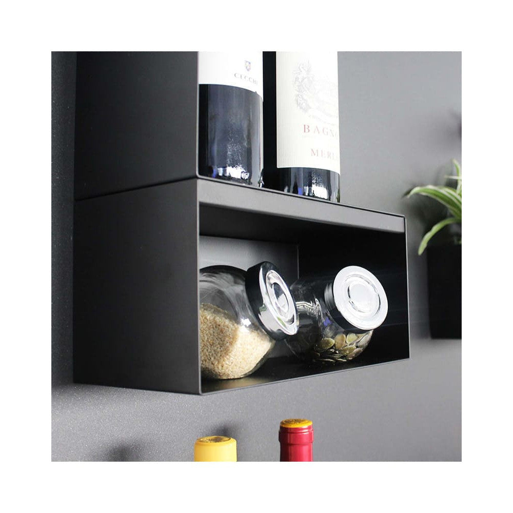 Schwarze Behälter magnetisch für Aufbewahrung von Vorräten an der Wand